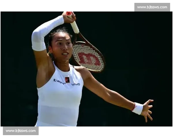 鏖战三盘难破温网魔咒！郑钦文决胜盘崩盘，连续三年止步首轮